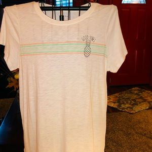 Torrid pineapple T-shirt. NWOT. 3X